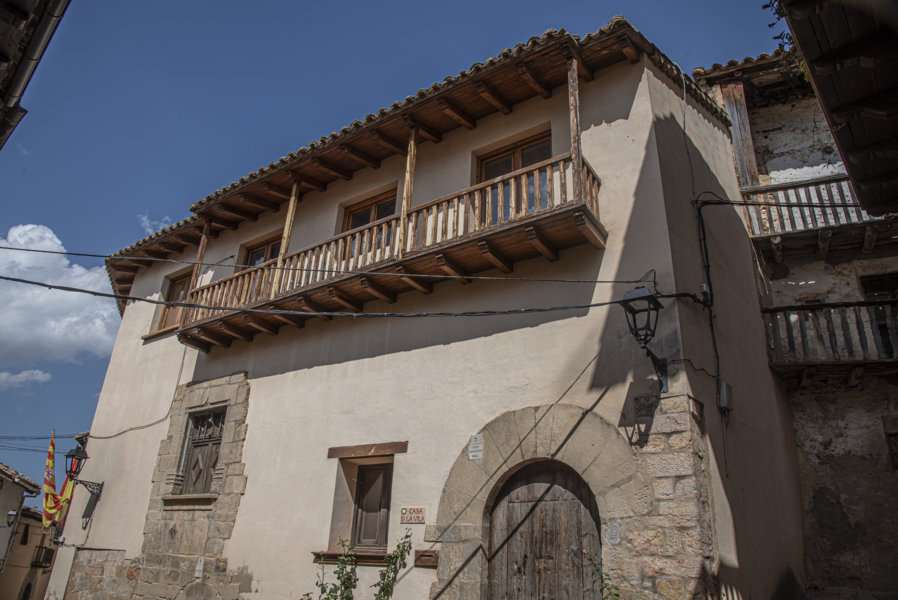 Teruel - Peñarroya de Tastavins 01 - Ayuntamiento.jpg